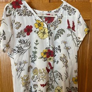 Maurices xs top